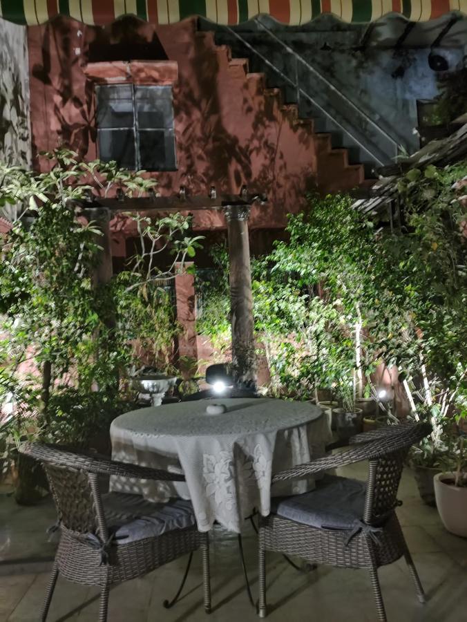 Purn Tosh Homestay New Delhi